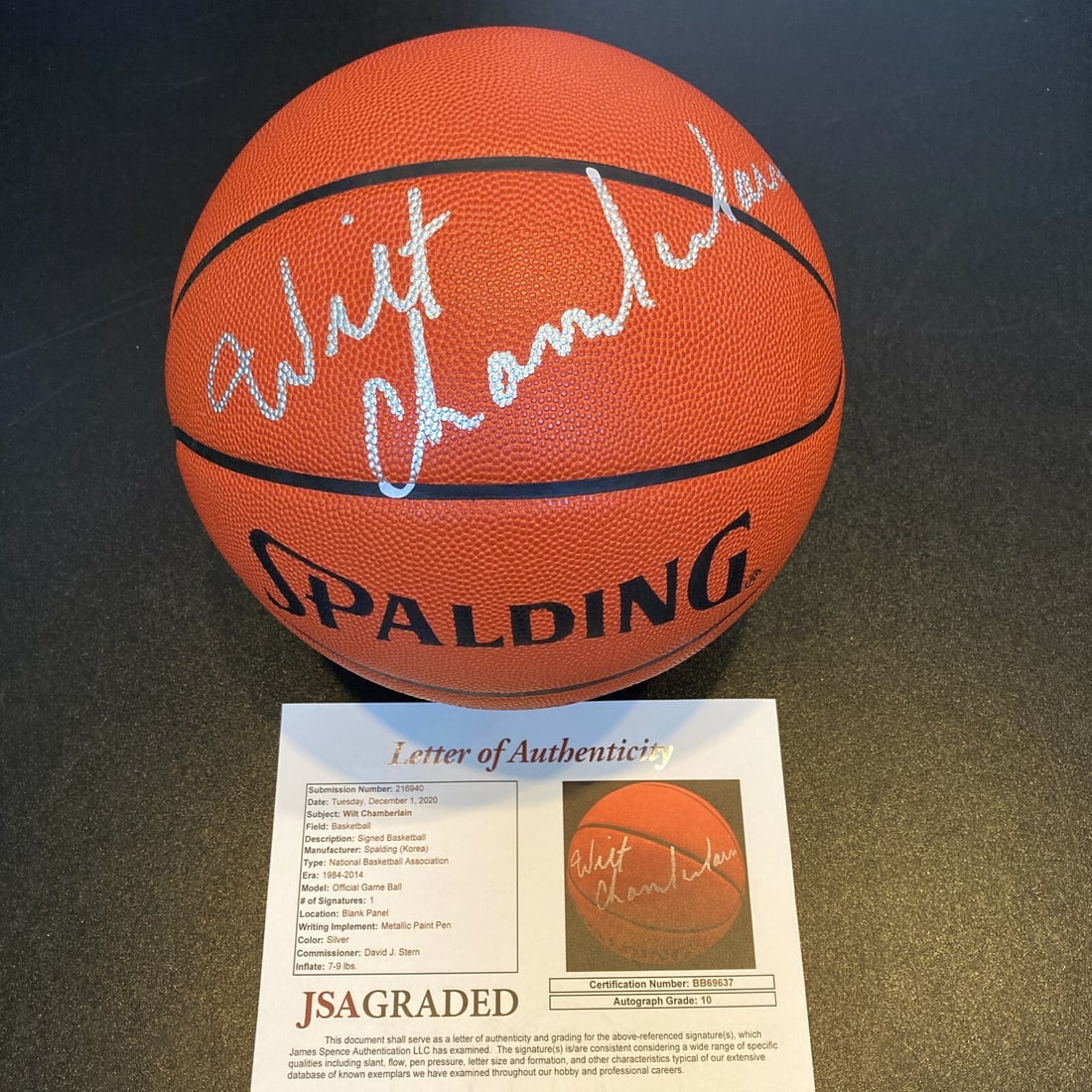 Wilt Chamberlain Signed Spalding NBA Basketball JSA GEM MINT 10: Wilt Chamberlain Signed Spalding NBA Basketball JSA GEM MINT 10 This is a stunning Wilt Chamberlain signed Spalding NBA basketball, featuring the legendary player's autograph. The basketball is certif