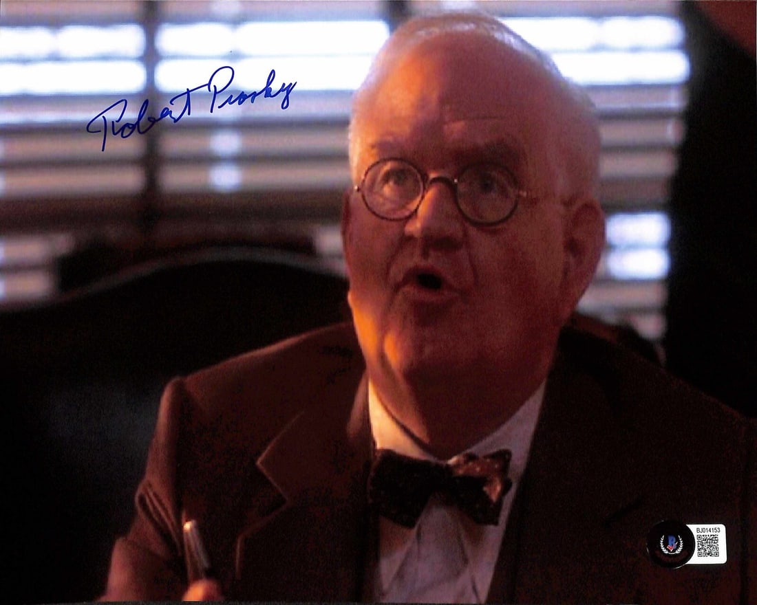 Robert Prosky Signed 8x10 Photograph The Natural Beckett Authenticated: Robert Prosky Signed 8x10 Photograph The Natural Beckett Authenticated This autographed 8x10 photograph features actor Robert Prosky, known for his role as "The Judge" in the film The Natural. Signed