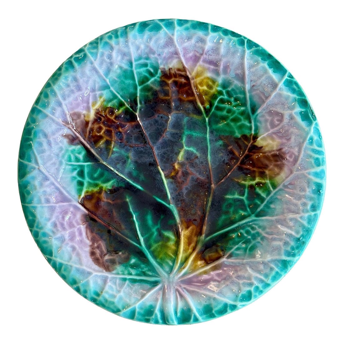 Adams & Bromley English Majolica Begonia Leaf Plate C.1870-1880: Adams & Bromley English Majolica Begonia Leaf Plate C.1870-1880 Presenting a stunning English Majolica Begonia Leaf Plate crafted by Adams & Bromley, dating back to 1870-1880. This exquisite piece fea
