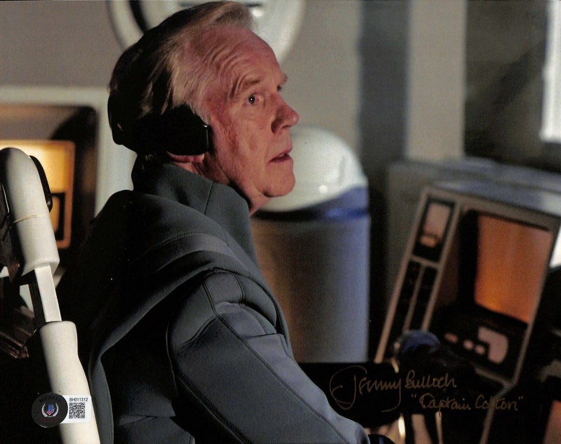 Signed 8x10 Photo Jeremy Bulloch Captain Colton Star Wars Beckett Authenticated: Signed 8x10 Photo Jeremy Bulloch Captain Colton Star Wars Beckett Authenticated This is an original 8x10 color photograph signed by Jeremy Bulloch, who portrayed Captain Colton in Star Wars: The Phant