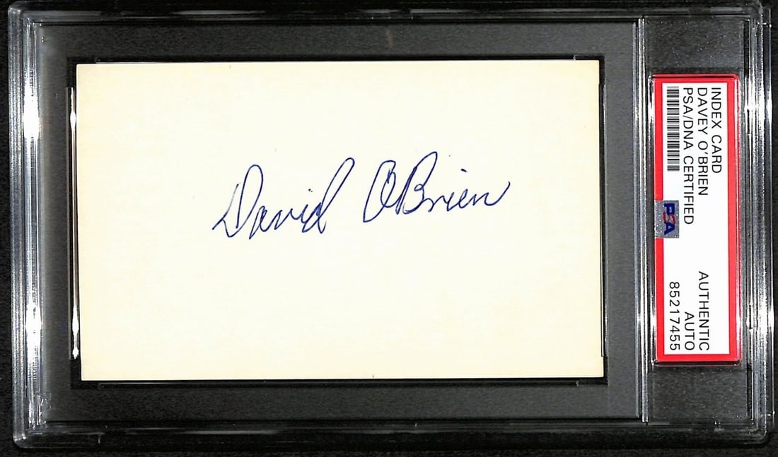 Davey O'Brien Signed Index Card 1938 Heisman Winner TCU PSA/DNA: Davey O'Brien Signed Index Card 1938 Heisman Winner TCU PSA/DNA This item features an autographed index card from Davey O'Brien, the 1938 Heisman Trophy winner. Known for leading the TCU Horned Frogs