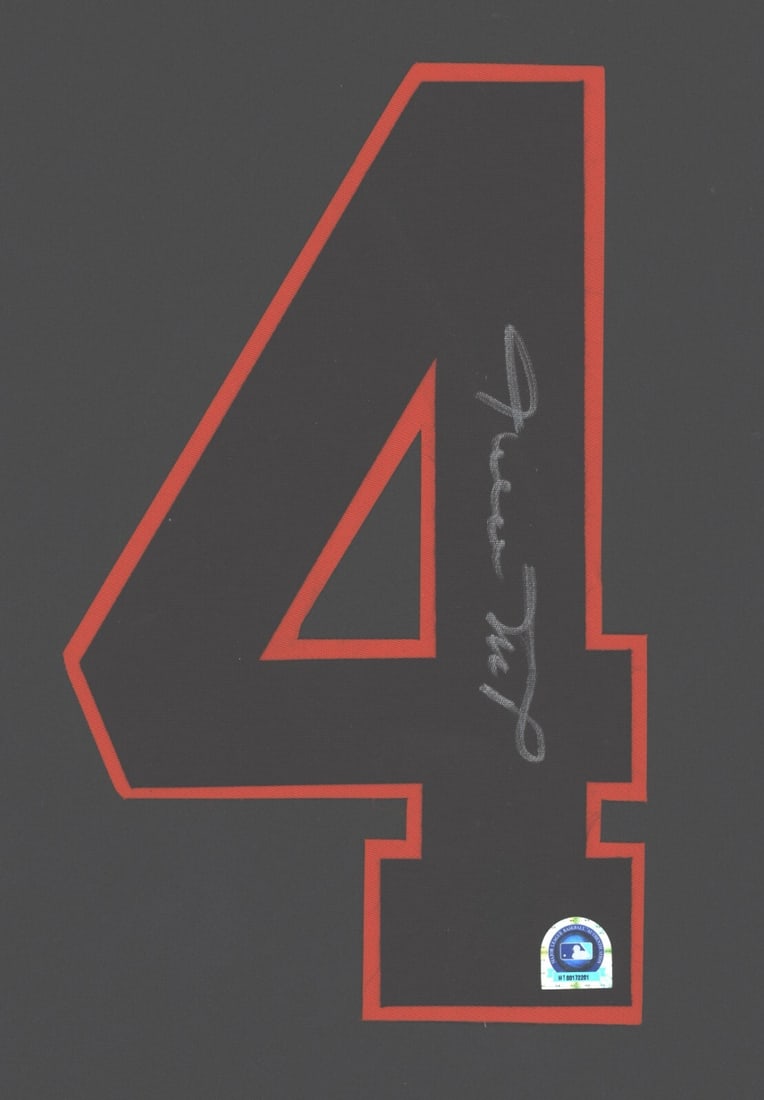 Authentic Willie Mays Signed Jersey #4 San Francisco Giants MLB: Authentic Willie Mays Signed Jersey #4 San Francisco Giants MLB This authentic San Francisco Giants jersey is signed by the legendary Willie Mays, featuring his iconic number #4. The signature is eleg