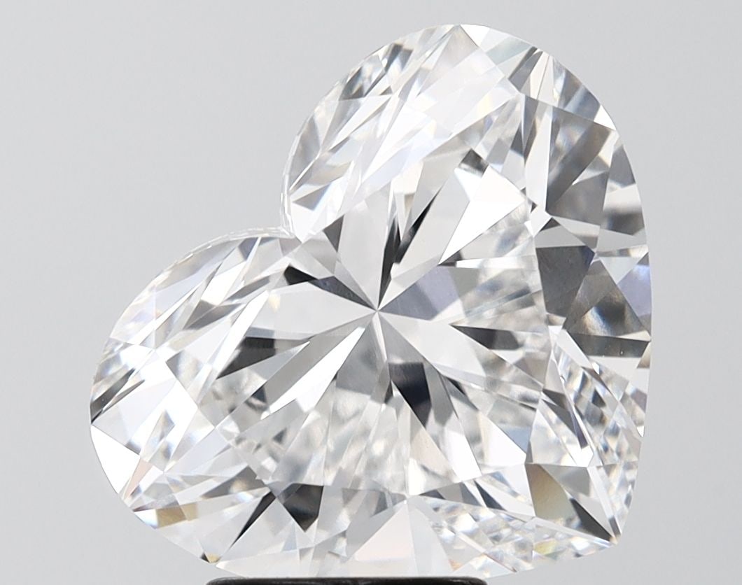 Loose Diamond - HEART 6.08ct D VVS2: Loose Diamond - HEART 6.08ct D VVS2 Source: This is a real non-mined Diamond that has been grown in a lab Shape: HEART Carats: 6.08 Color: D Clarity: VVS2 Certification: IGI Video: