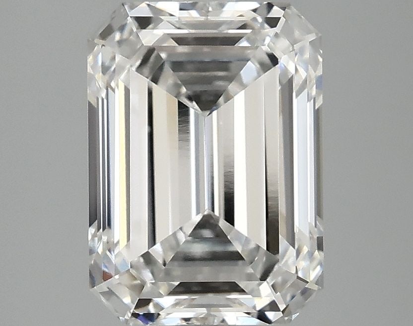 Loose Diamond - EMERALD 3.04ct E VS1: Loose Diamond - EMERALD 3.04ct E VS1 Source: This is a real non-mined Diamond that has been grown in a lab Shape: EMERALD Carats: 3.04 Color: E Clarity: VS1 Certification: IGI Video: Video Link