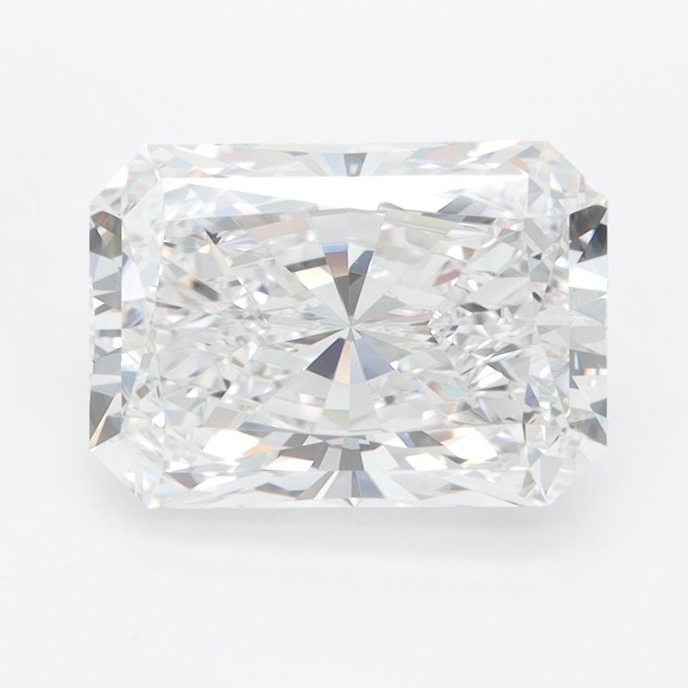 Loose Diamond - RADIANT 2.95ct D VVS1: Loose Diamond - RADIANT 2.95ct D VVS1 Source: This is a real non-mined Diamond that has been grown in a lab Shape: RADIANT Carats: 2.95 Color: D Clarity: VVS1 Certification: IGI Video: