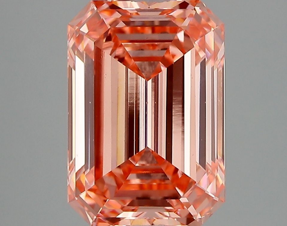 Loose Diamond - EMERALD 3.73ct Fancy Vivid Pink VS1: Loose Diamond - EMERALD 3.73ct Fancy Vivid Pink VS1 Source: This is a real non-mined Diamond that has been grown in a lab Shape: EMERALD Carats: 3.73 Color: Fancy Vivid Pink Certification: IGI Video: