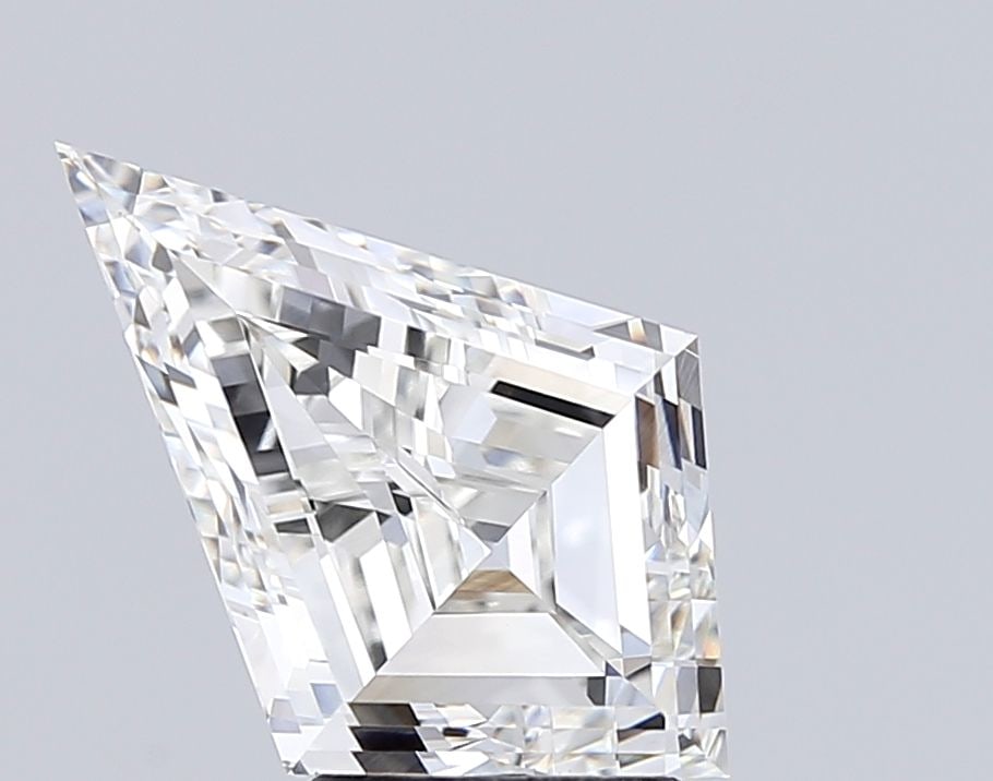 Loose Diamond - KITE 4.06ct G VVS2: Loose Diamond - KITE 4.06ct G VVS2 Source: This is a real non-mined Diamond that has been grown in a lab Shape: KITE Carats: 4.06 Color: G Clarity: VVS2 Certification: IGI Video: