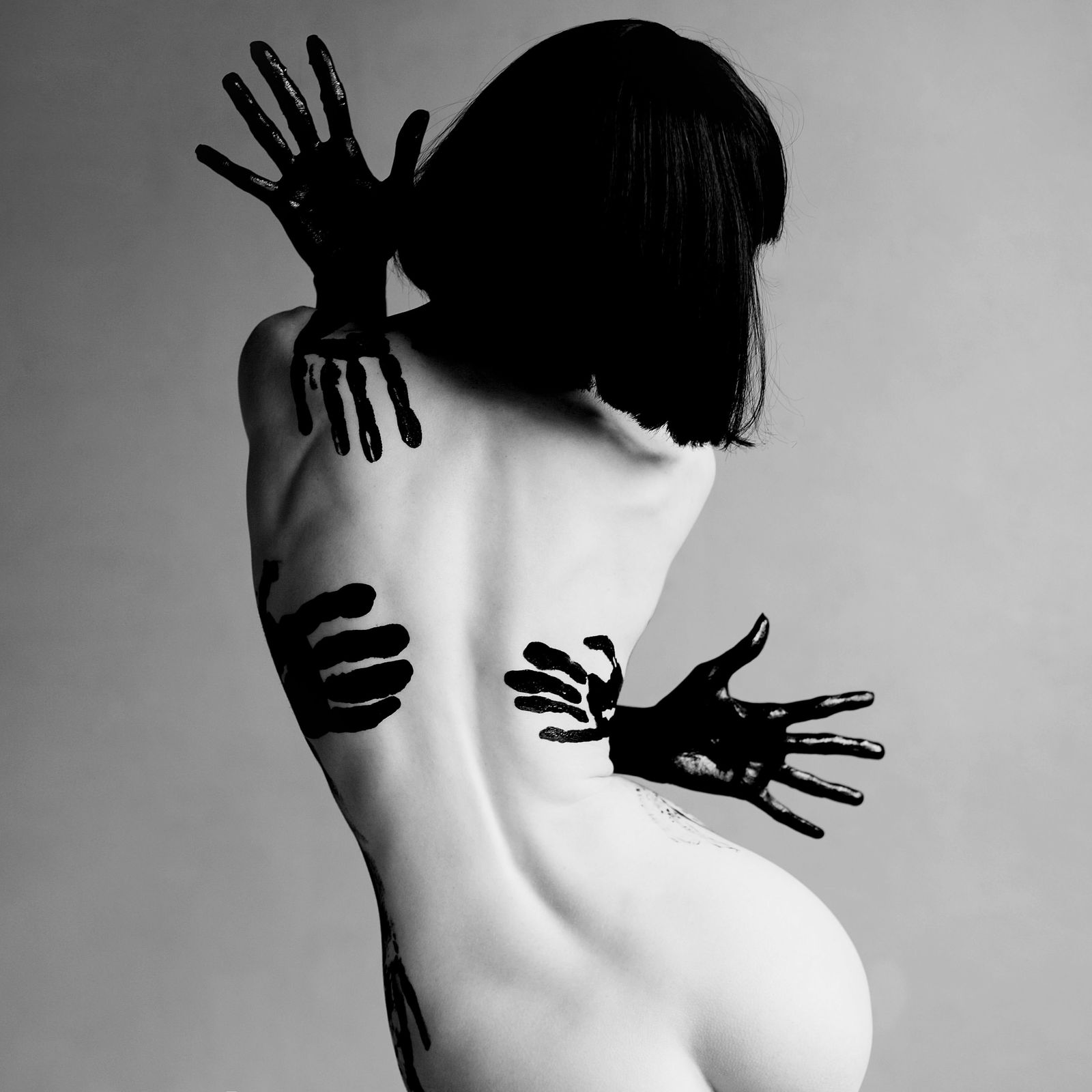 Olha Stepanian Embrase Black and White Photography 16 x 16 Edition 2 of 24: Olha Stepanian Embrase Black and White Photography 16 x 16 Edition 2 of 24 "Embrase" is a captivating black and white photograph by Olha Stepanian, showcasing contemporary artistry. Created in 2017, t