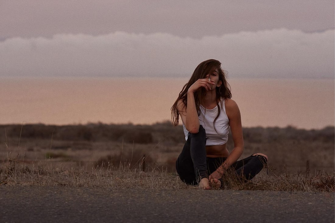 Rowan Daly Nude Landscape Archival Print 36 x 44 Edition of 12 Signed COA: Rowan Daly Nude Landscape Archival Print 36 x 44 Edition of 12 Signed COA This is an un-used, unframed archival pigment photograph titled "Untitled (Nr. 7317)" by Rowan Daly, created in 2015. Part of