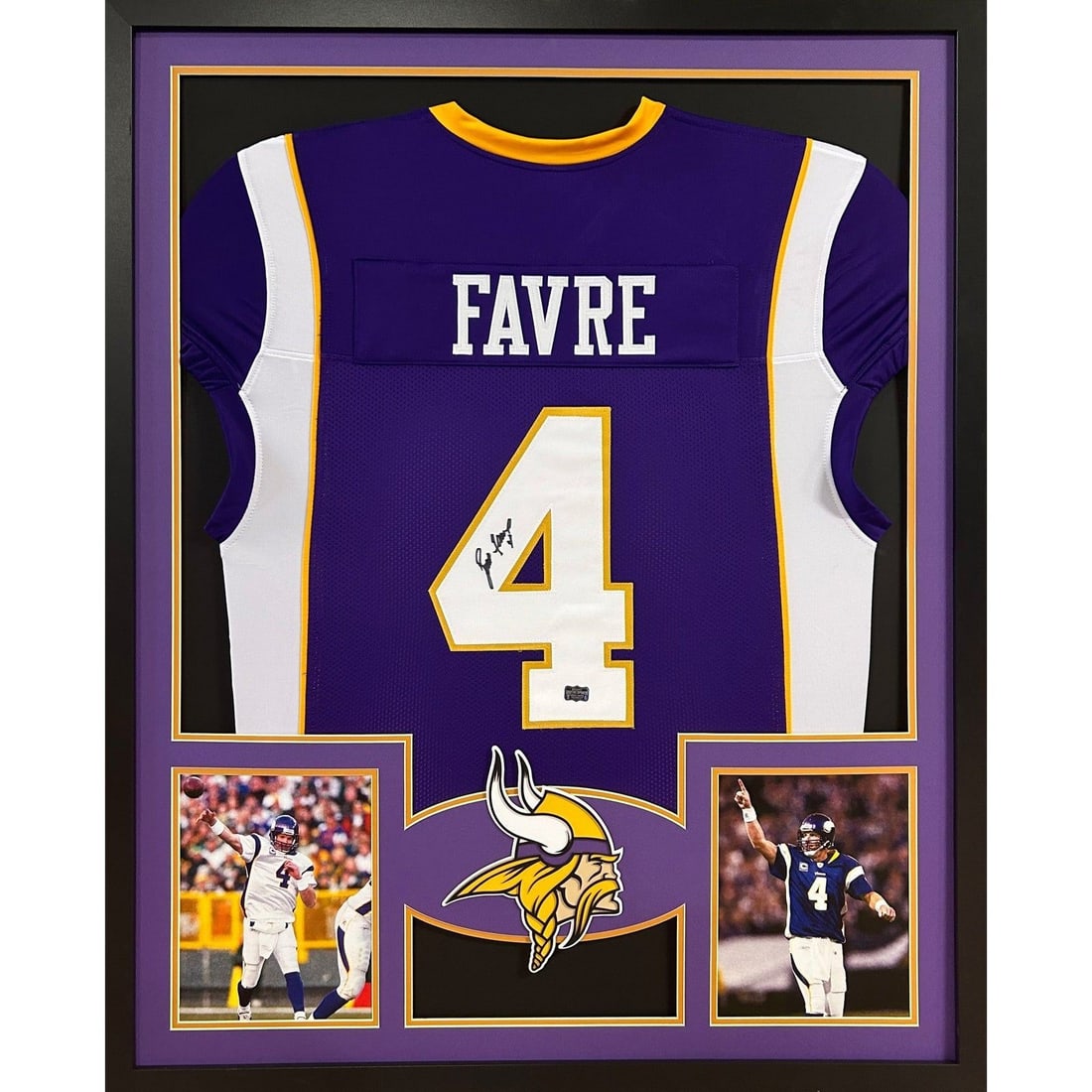 Brett Favre Autographed Framed Jersey Minnesota Vikings COA (1 of 1)