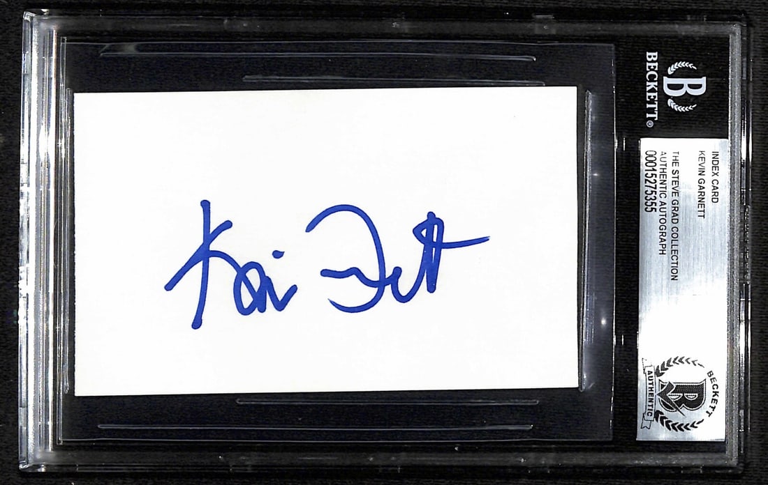 Kevin Garnett Signed 3x5 Index Card Beckett Authenticated HOF: Kevin Garnett Signed 3x5 Index Card Beckett Authenticated HOF This is an autographed 3x5 index card signed by Kevin Garnett, a celebrated member of the NBA Hall of Fame and a prominent player for the