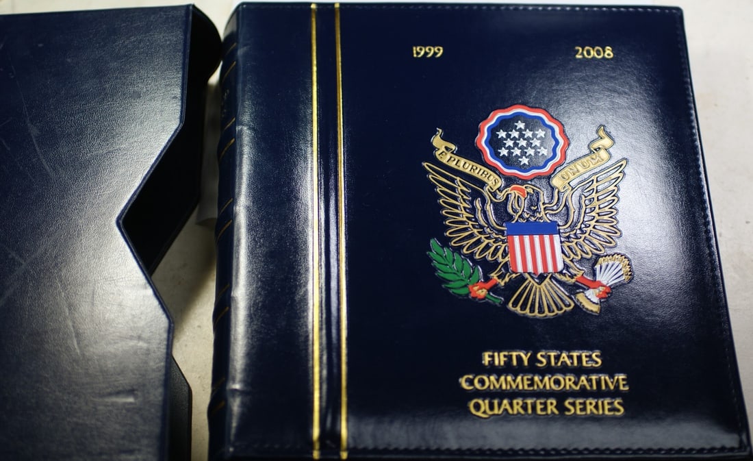 50 State Quarters Uncirculated Set 1999-2008 in American Shield Display Case: 50 State Quarters Uncirculated Set 1999-2008 in American Shield Display Case This set includes 50 uncirculated United States State Quarters from 1999 to 2008, presented in a beautiful American Shield