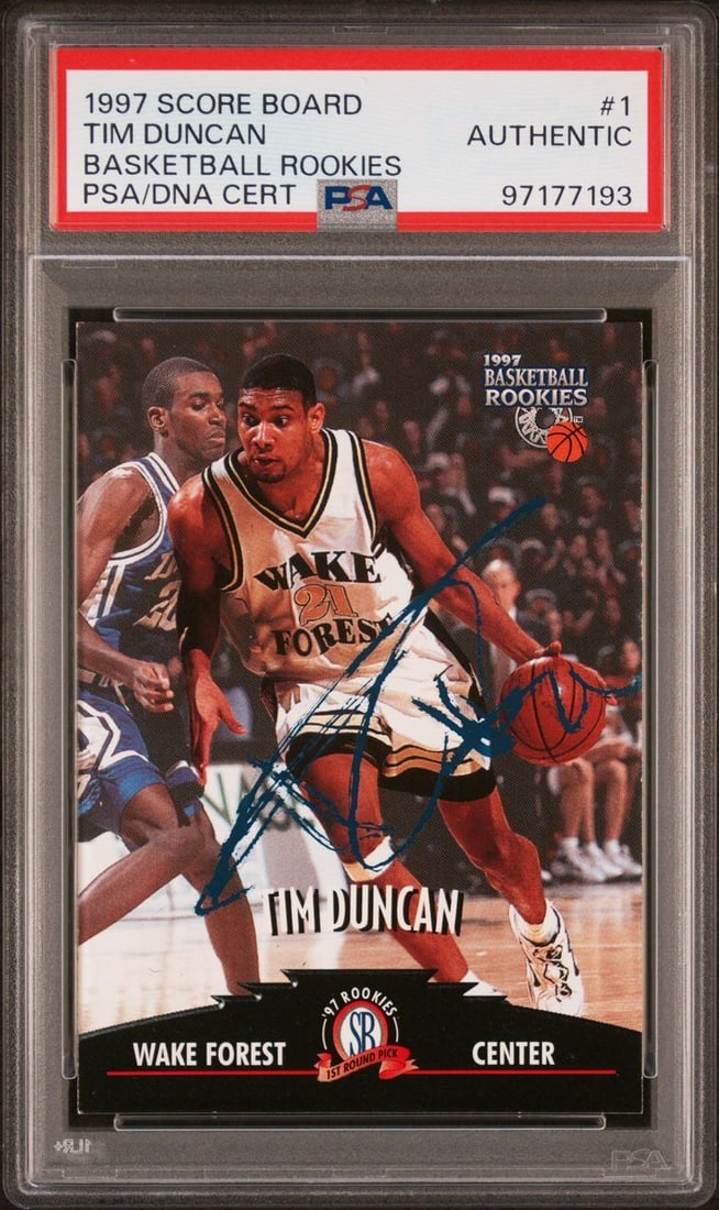 1997 Score Board Tim Duncan Autographed Rookie Card PSA/DNA: 1997 Score Board Tim Duncan Autographed Rookie Card PSA/DNA This is a 1997 Score Board Basketball Rookies #1 trading card featuring the autograph of NBA legend Tim Duncan, who is known for his remarka