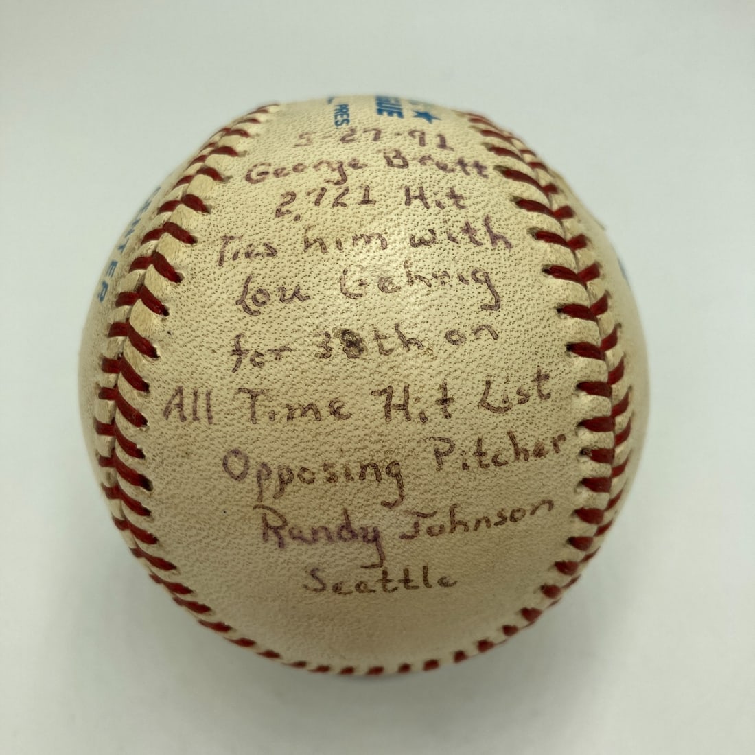 George Brett Signed 2,721 Hit Game Used Baseball PSA DNA: George Brett Signed 2,721 Hit Game Used Baseball PSA DNA This is a George Brett signed game-used baseball, notable for being the actual ball used during his 2,721st hit, which ties him with Lou Gehrig