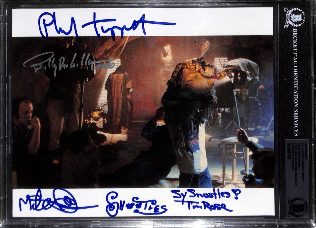 8x10 Star Wars Return of the Jedi Photo Four Signatures Beckett Authenticated: 8x10 Star Wars Return of the Jedi Photo Four Signatures Beckett Authenticated This original 8x10 photograph features Sy Snootles and is multi-signed by four individuals involved in filming the Sy Snoo