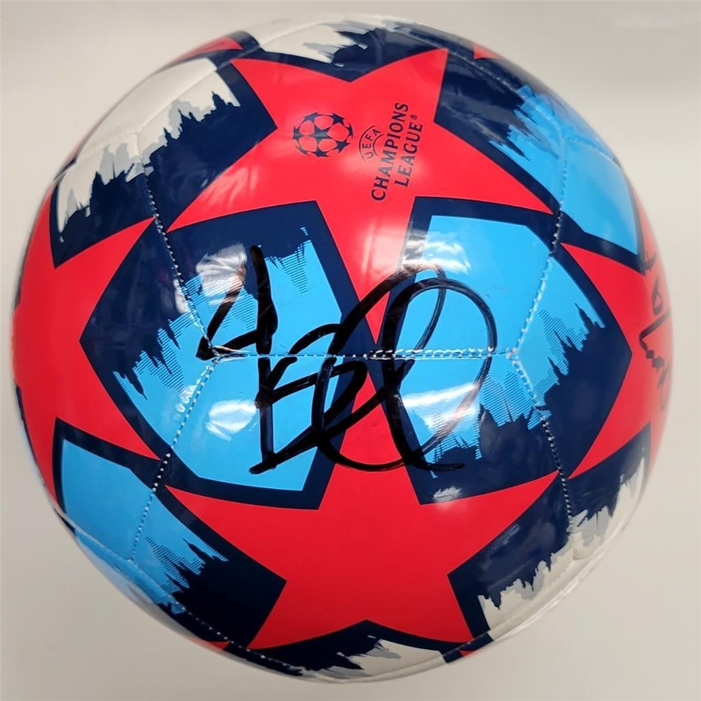 Ted Lasso Signed Soccer Ball with 5 Autographs Beckett Authentication: Ted Lasso Signed Soccer Ball with 5 Autographs Beckett Authentication This is an original soccer ball signed by the cast of the beloved show Ted Lasso. The ball features the autographs of five cast me