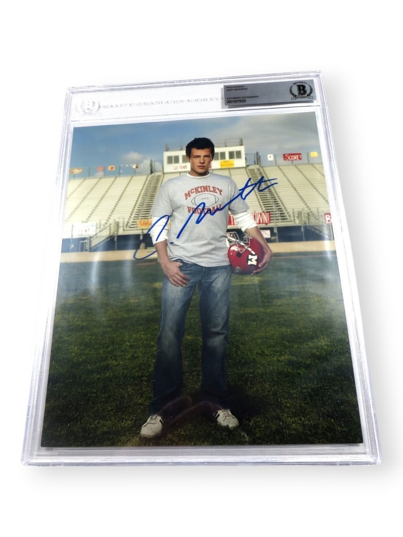 Corey Monteith Autographed 8X10 Glee Photo Beckett Authenticated: Corey Monteith Autographed 8X10 Glee Photo Beckett Authenticated This is an original 8x10 photograph of Corey Monteith, famously known for his role as Finn Hudson in the television series Glee. The ph