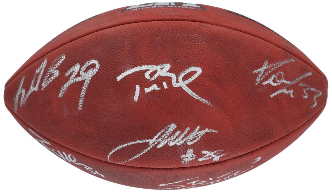 Limited Edition Tom Brady Signed Super Bowl LI Football with Fanatics Authenticated Signatures: Limited Edition Tom Brady Signed Super Bowl LI Football with Fanatics Authenticated Signatures Celebrate the thrilling history of football with this limited edition 2016 New England Patriots Team Sign