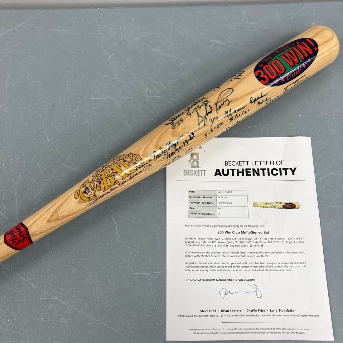 300 Win Club Signed Baseball Bat with 9 Legends Beckett COA: 300 Win Club Signed Baseball Bat with 9 Legends Beckett COA This commemorative Cooperstown 300 Win Club Baseball Bat features the signatures of legendary pitchers Steve Carlton, Tom Seaver, Nolan Ryan