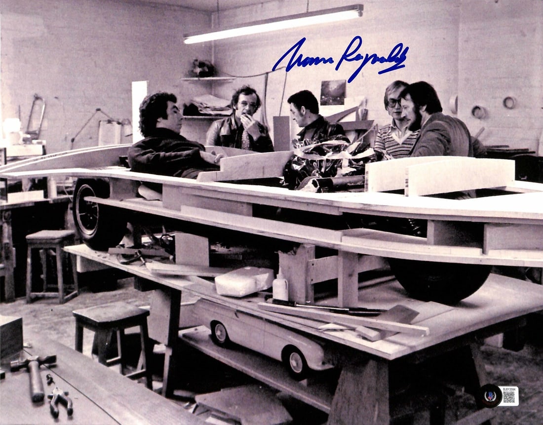 Norman Reynolds Signed Star Wars Landspeeder 11x14 Photo Beckett Certified: Norman Reynolds Signed Star Wars Landspeeder 11x14 Photo Beckett Certified This stunning 11x14 color photograph features the iconic Landspeeder from Star Wars, beautifully autographed in blue permanen