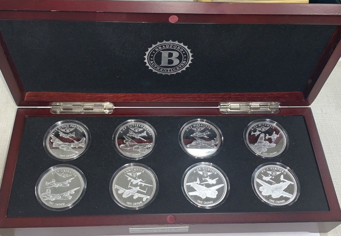2016 WWII Bombers 75th Anniversary Proof Silver Clad Commemorative Coin Collection (1 of 4)