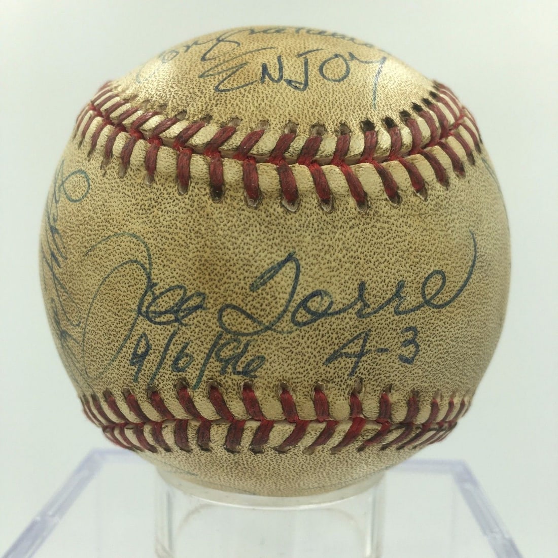 1996 NY Yankees Team Signed Game Used Baseball Derek Jeter JSA COA: 1996 NY Yankees Team Signed Game Used Baseball Derek Jeter JSA COA This rare 1996 New York Yankees World Series Champions team signed game used baseball features the autographs of legendary players, i