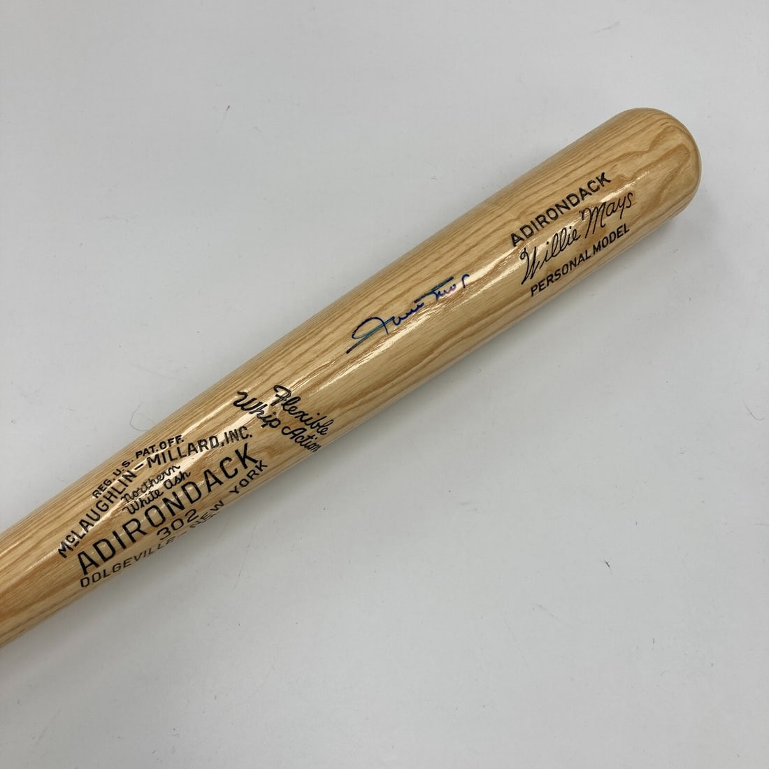 Willie Mays Signed Louisville Slugger Baseball Bat with JSA Sticker (1 of 5)
