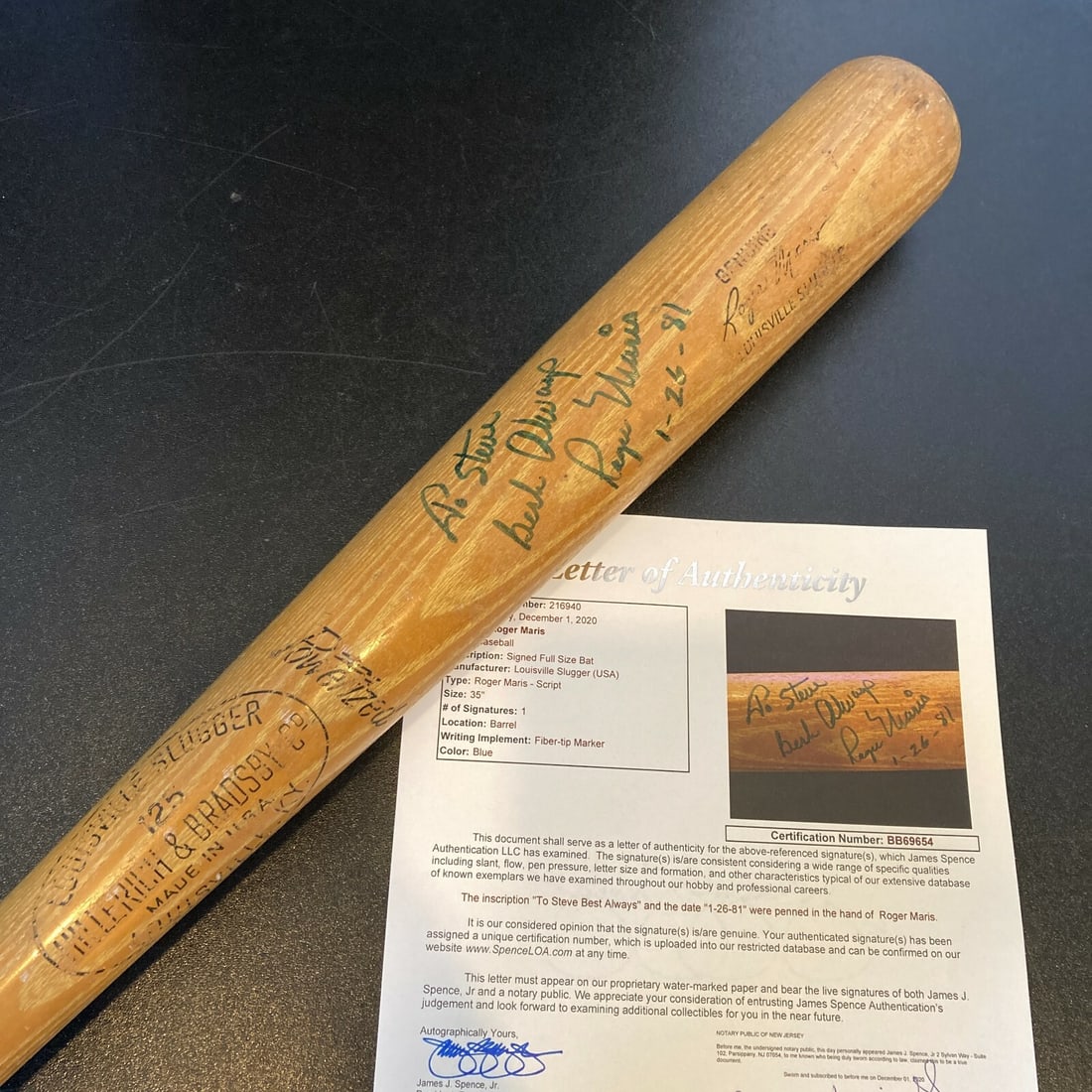 Roger Maris Autographed 1960s Louisville Slugger Baseball Bat JSA COA: Roger Maris Autographed 1960s Louisville Slugger Baseball Bat JSA COA This remarkable Louisville Slugger game model baseball bat, signed by baseball legend Roger Maris, is a must-have for collectors a
