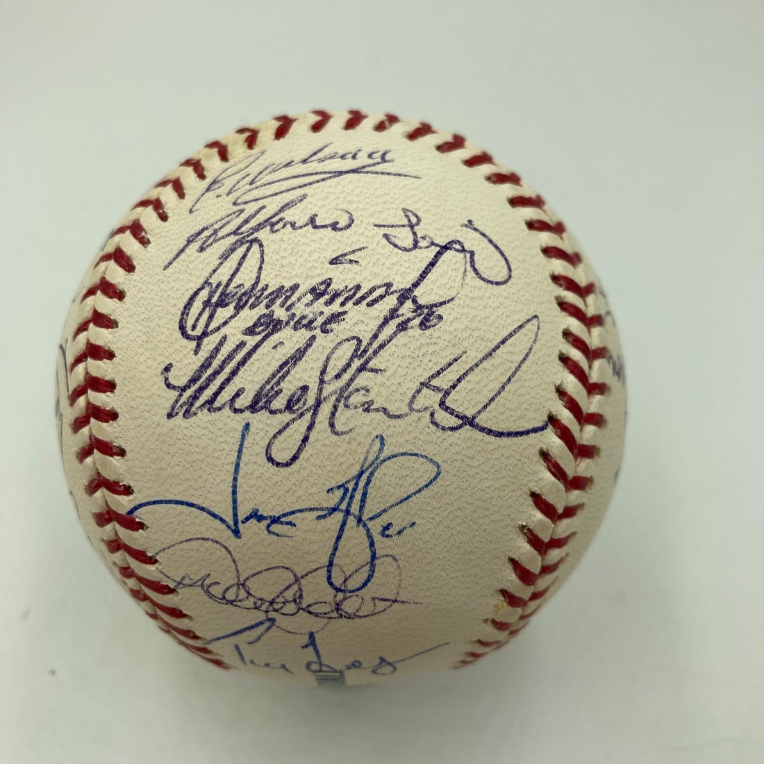 2002 New York Yankees Team Signed Baseball JSA COA Derek Jeter Mariano Rivera (1 of 13)