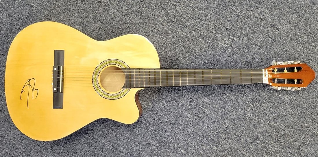 Austin Butler Autographed Acoustic Guitar Elvis BAS Beckett Authenticated (1 of 4)