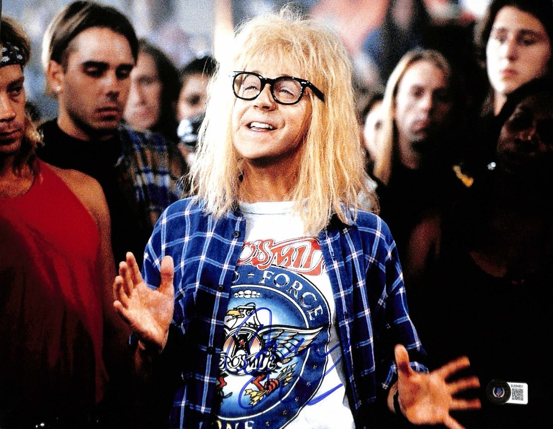 Dana Carvey Signed 11x14 Garth Wayne's World Photo Beckett Authenticated: Dana Carvey Signed 11x14 Garth Wayne's World Photo Beckett Authenticated This is an autographed 11x14 photograph of Dana Carvey, portraying his iconic character "Garth" from the beloved film Wayne's W