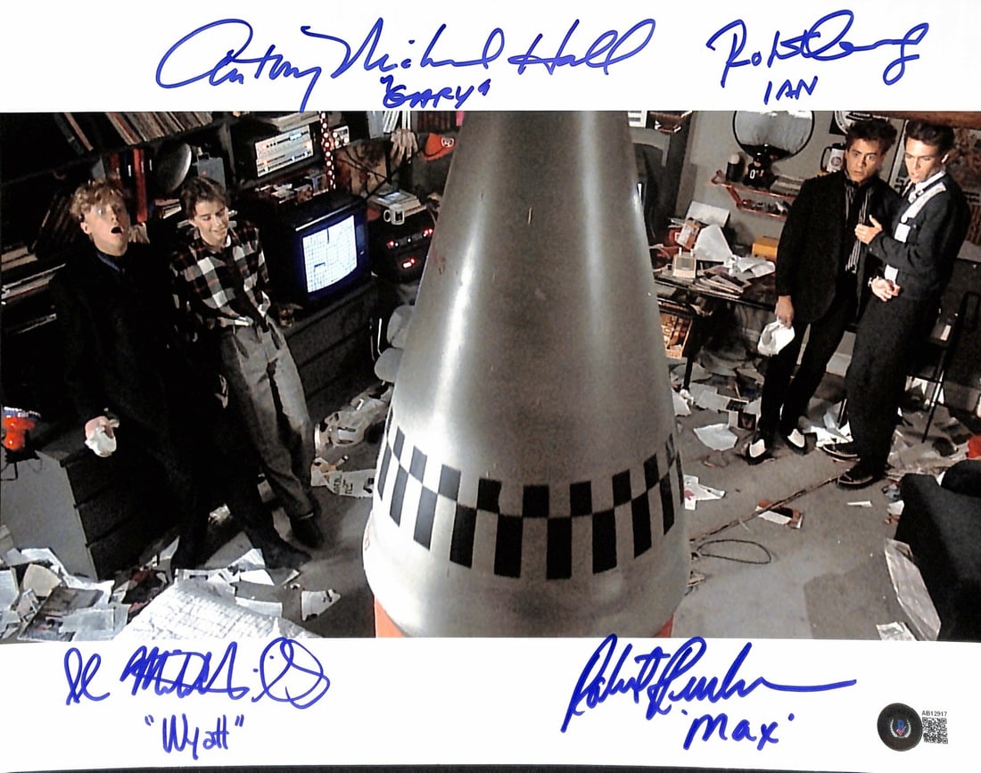 Weird Science Cast x4 Signed 11x14 Photo with Downey Jr Beckett Authenticated: Weird Science Cast x4 Signed 11x14 Photo with Downey Jr Beckett Authenticated Celebrate the cult classic 'Weird Science' with this stunning 11x14 photograph signed by four of its iconic cast members.
