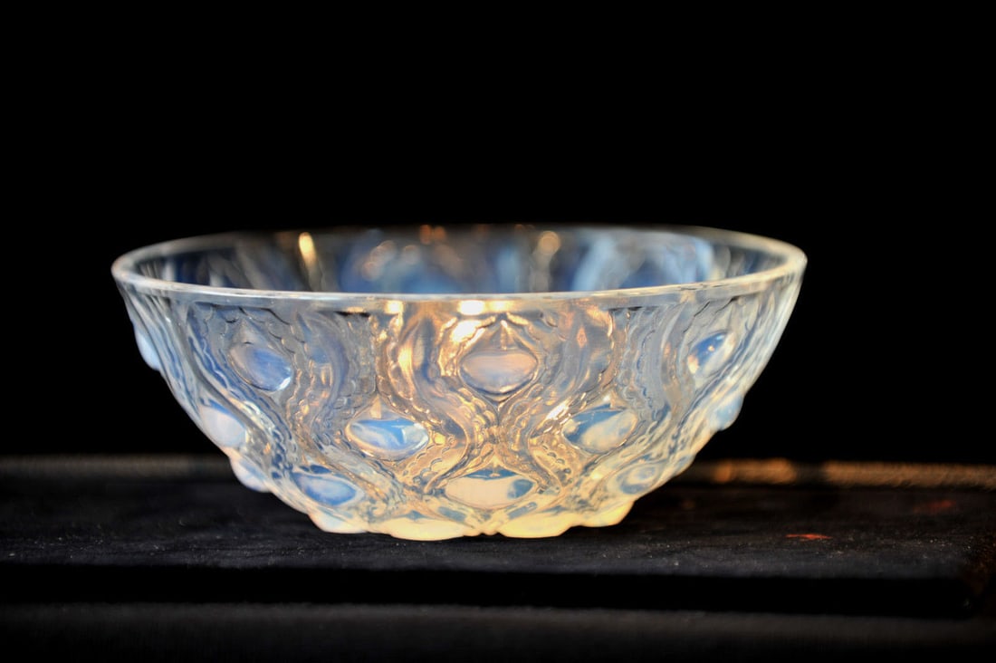 Lalique Glass-Bulbes No 2 Round Bowl Signed 8in Art Glass (1 of 1)