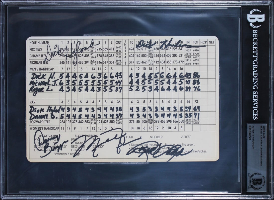 Michael Jordan Signed Golf Club Scorecard Beckett Authenticated Chicago Bulls (1 of 2)
