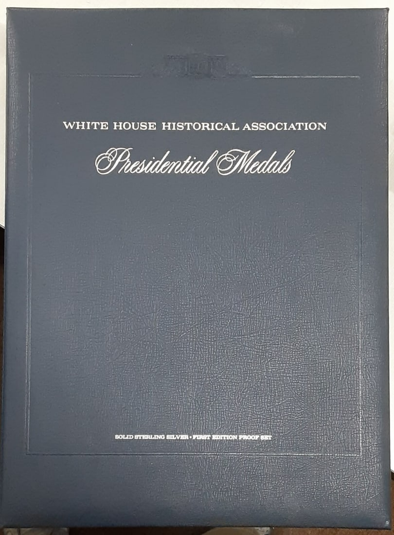 38 Piece Sterling Silver US Presidential Medal Collection by Franklin Mint: 38 Piece Sterling Silver US Presidential Medal Collection by Franklin Mint This 38-piece White House Historical Association Presidential Medals set by Franklin Mint features uncirculated medals honori