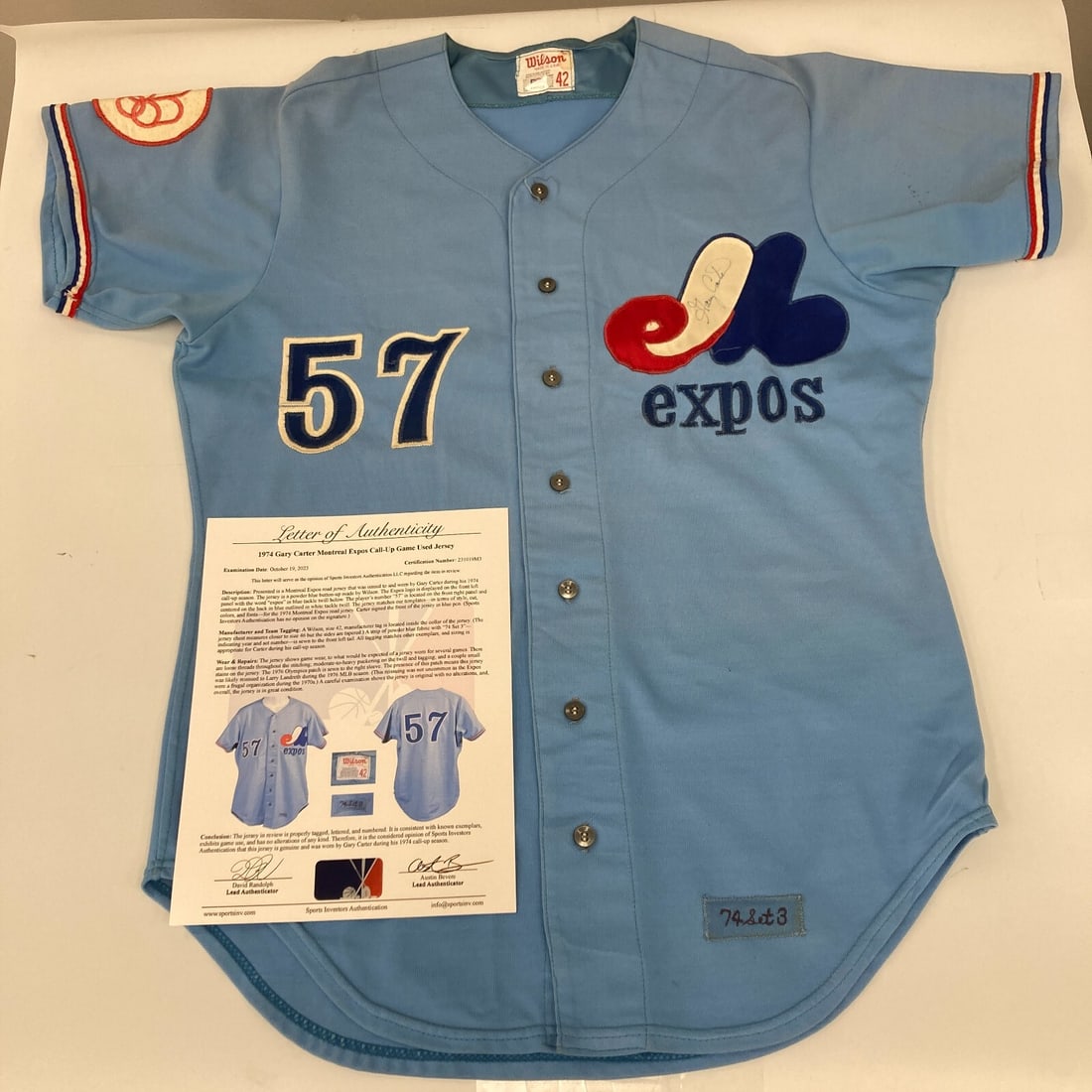 Gary Carter 1974 Rookie Game Used Signed Expos Jersey with SIA COA: Gary Carter 1974 Rookie Game Used Signed Expos Jersey with SIA COA Celebrate the legacy of baseball legend Gary Carter with this rare 1974 MLB debut rookie game-used signed Montreal Expos jersey. This