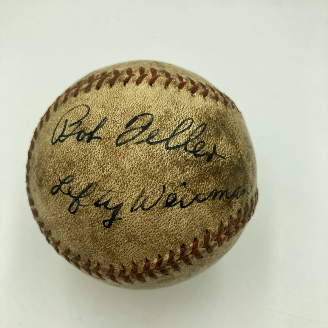 Extremely Rare Max Lefty Weisman Bob Feller Signed Baseball PSA Cleveland Indians: Extremely Rare Max Lefty Weisman Bob Feller Signed Baseball PSA Cleveland Indians This is an extremely rare 1940's signed baseball featuring the autographs of Max Lefty Weisman and Bob Feller, making