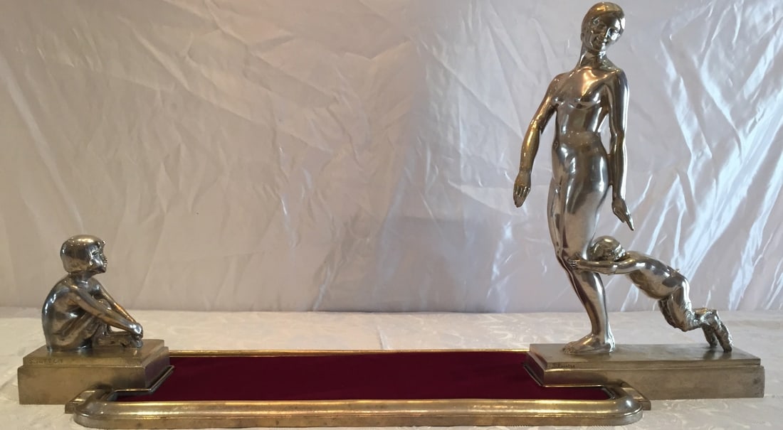 French Art Deco Bronze Plateau by Paul Silvestre, 5 Pieces, Susse Foundry: French Art Deco Bronze Plateau by Paul Silvestre, 5 Pieces, Susse Foundry This stunning French Art Deco plateau, crafted by renowned artist Paul Silvestre, is a remarkable centerpiece for any collecti