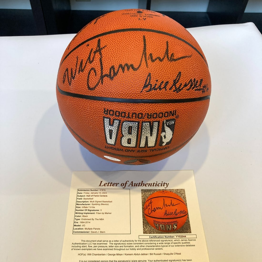 Wilt Chamberlain Bill Russell Signed Basketball with JSA COA 5 Signatures: Wilt Chamberlain Bill Russell Signed Basketball with JSA COA 5 Signatures This remarkable Spalding NBA basketball features the signatures of five legendary Hall of Fame centers: Wilt Chamberlain, Bill