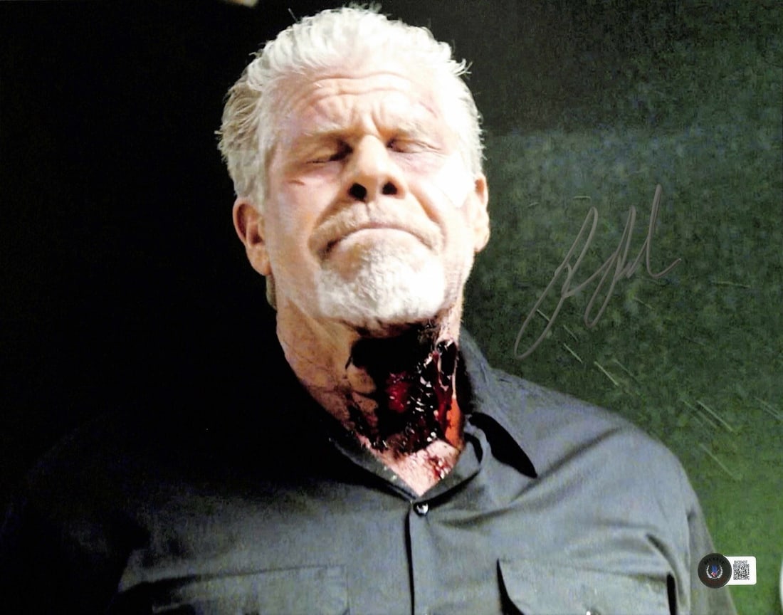 Ron Perlman Signed 11x14 Clay Morrow Photograph Beckett Authenticated: Ron Perlman Signed 11x14 Clay Morrow Photograph Beckett Authenticated This 11x14 photograph features Ron Perlman, known for his role as "Clay Morrow" in the acclaimed TV series Sons of Anarchy. The