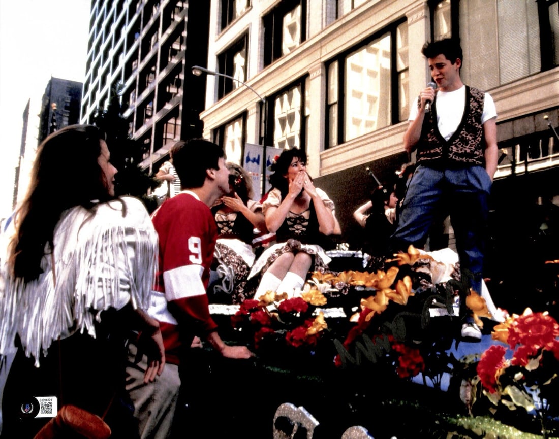 Matthew Broderick Autographed Ferris Bueller 11x14 Photo Beckett Authenticated: Matthew Broderick Autographed Ferris Bueller 11x14 Photo Beckett Authenticated This is an original 11x14 photograph from the movie Ferris Bueller's Day Off, autographed by Matthew Broderick, who playe