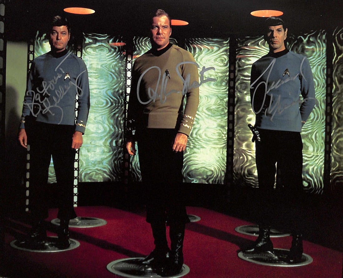 Star Trek Signed 8x10 Photo by Shatner Nimoy Kelly Beckett LOA (1 of 1)