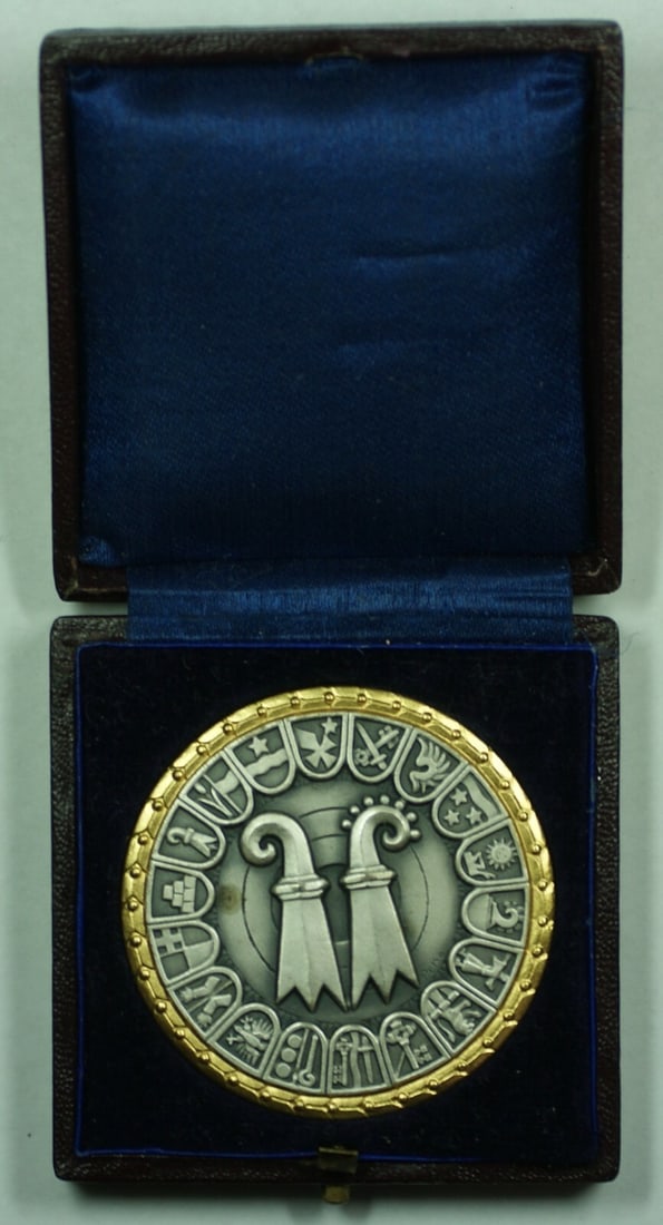 Silver 1954 Basel Swiss Shooting Medal R169a with Original Case (1 of 3)
