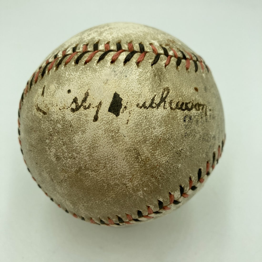 1918 Christy Mathewson Single Signed Baseball PSA DNA JSA COA: 1918 Christy Mathewson Single Signed Baseball PSA DNA JSA COA This remarkable piece of baseball history features a single signed 1918 Official National League baseball by the legendary Christy Mathews