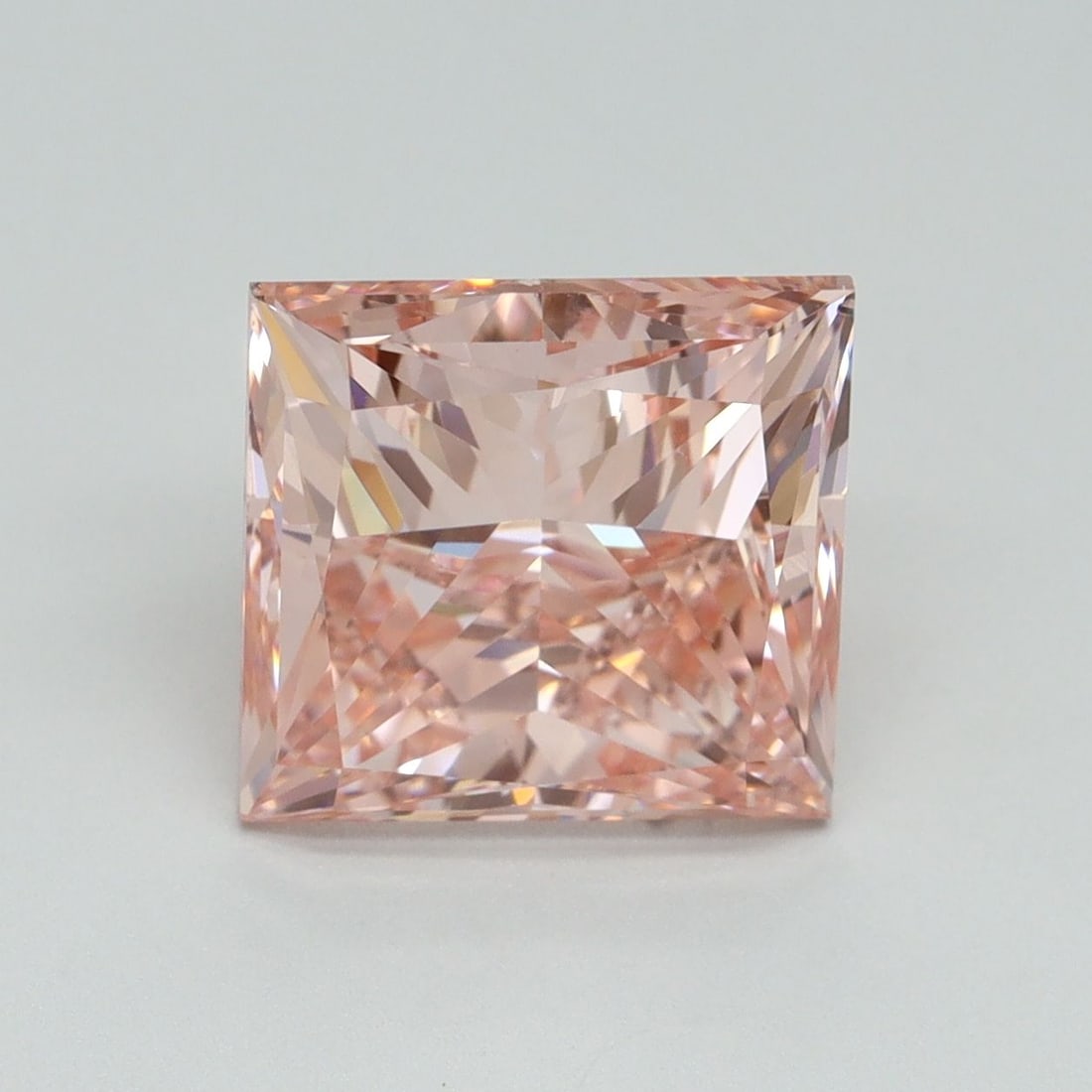 Loose Diamond - PRINCESS 5.01ct Fancy Vivid Pink VS2: Loose Diamond - PRINCESS 5.01ct Fancy Vivid Pink VS2 Source: This is a real non-mined Diamond that has been grown in a lab Shape: PRINCESS Carats: 5.01 Color: Fancy Vivid Pink Certification: IGI