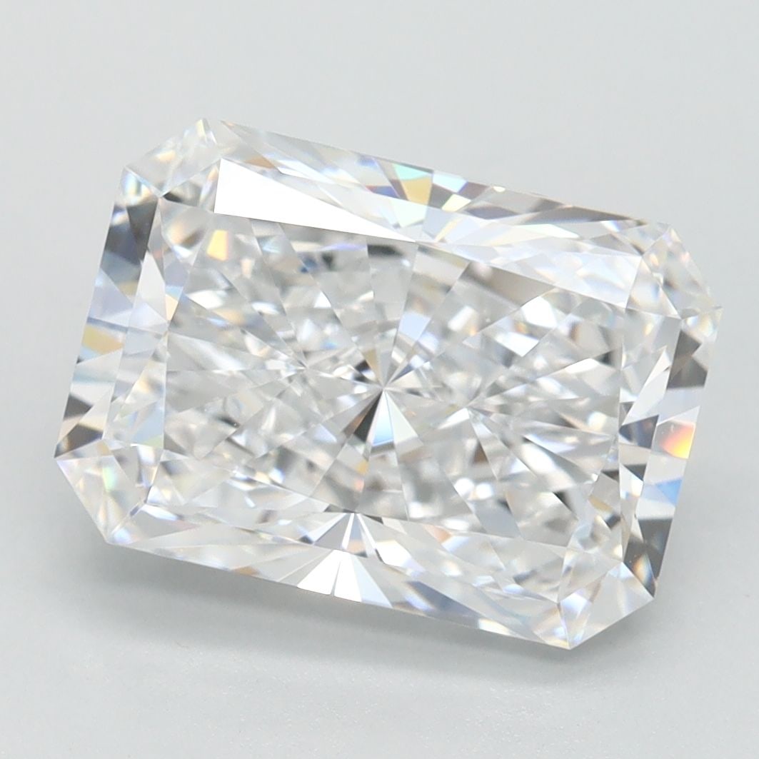 Loose Diamond - RADIANT 3.2ct D IF: Loose Diamond - RADIANT 3.2ct D IF Source: This is a real non-mined Diamond that has been grown in a lab Shape: RADIANT Carats: 3.2 Color: D Clarity: IF Certification: IGI Video: Video Link