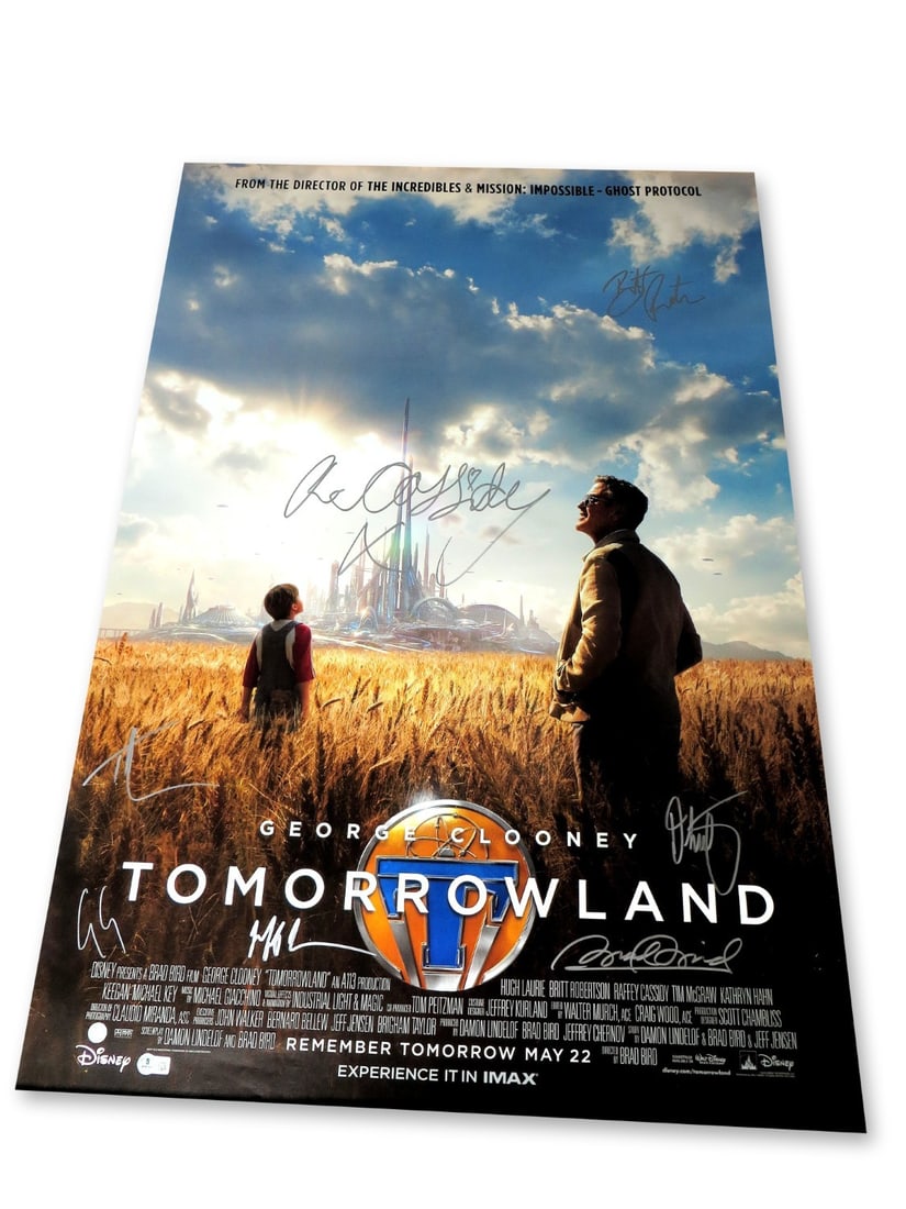 Tomorrowland Cast Signed Autographed 27x40 Poster Beckett Certified Clooney McGraw +4: Tomorrowland Cast Signed Autographed 27x40 Poster Beckett Certified Clooney McGraw +4 This original 27X40 poster from Tomorrowland is a collector's dream, featuring the autographs of prominent cast me