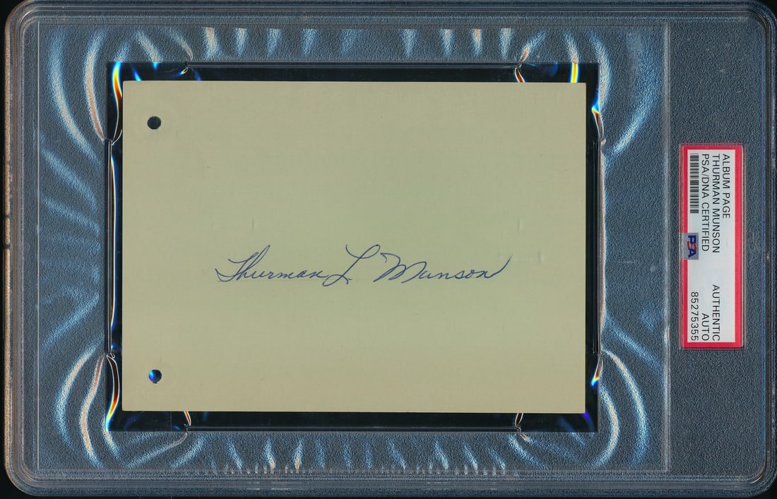 Thurman Munson Signed Album Page Yankees PSA/DNA Authentic 6x4.5 (1 of 1)