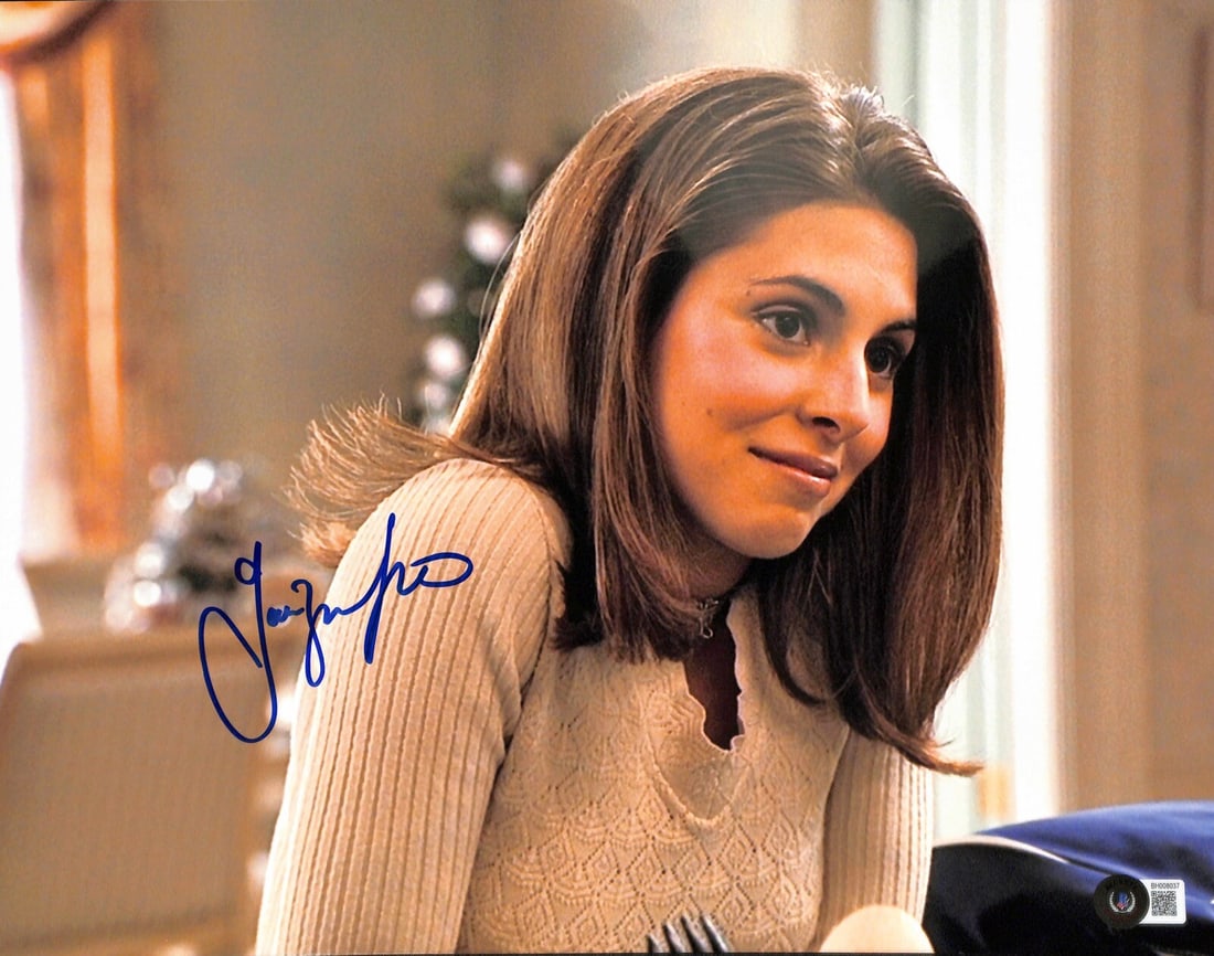 Jamie Lynn Sigler Signed Meadow Soprano 11x14 Photo Beckett Certified: Jamie Lynn Sigler Signed Meadow Soprano 11x14 Photo Beckett Certified This is an autographed 11x14 color photograph of Jamie Lynn Sigler, known for her role as Meadow Soprano in the acclaimed TV serie