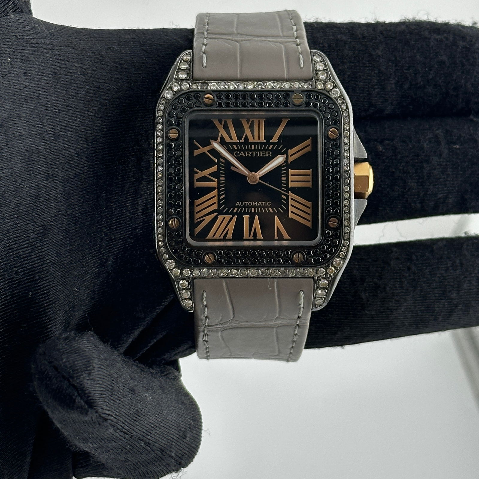 Santos XL Cartier Men's Watch Black Roman Dial Leather Band Ref 2656: Santos XL Cartier Men's Watch Black Roman Dial Leather Band Ref 2656 Cartier Santos XL wristwatch featuring a black Roman dial and a diamond PVD bezel, paired with a leather bracelet. This timepiece i